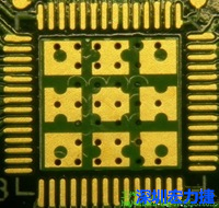 這也是不好的通孔設(shè)計(jì)，但部份通孔已經(jīng)用綠漆(mask)蓋上，但仍有部份通孔未塞孔。 