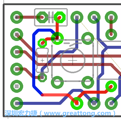 為了要?jiǎng)?chuàng)造一個(gè)電路通道，首先要先點(diǎn)擊重置開關(guān)的連結(jié)點(diǎn)進(jìn)行布線，在電路板的背面繪制線路直到其它線路前的乾淨(jìng)區(qū)域。