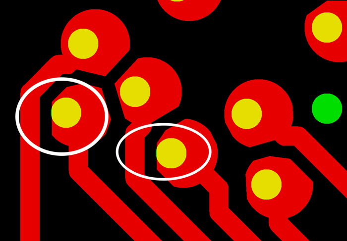 PCB生產(chǎn)會(huì)產(chǎn)生同一方向性的小小量偏移，焊盤被削的方向無規(guī)則，最惡劣的情況還會(huì)出現(xiàn)個(gè)別孔破焊環(huán)