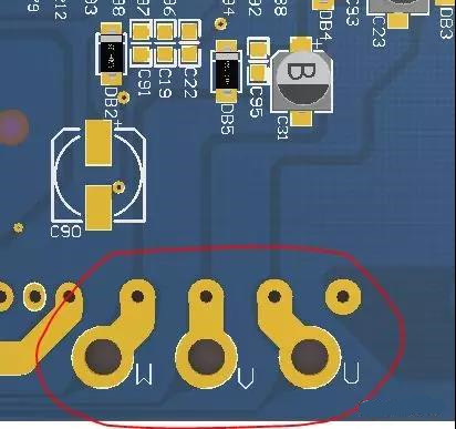 PCB設(shè)計(jì)不僅可以將PCB實(shí)現(xiàn)為即插即用的插件，而且可以增加焊料的厚度以達(dá)到過(guò)大電流的目的。